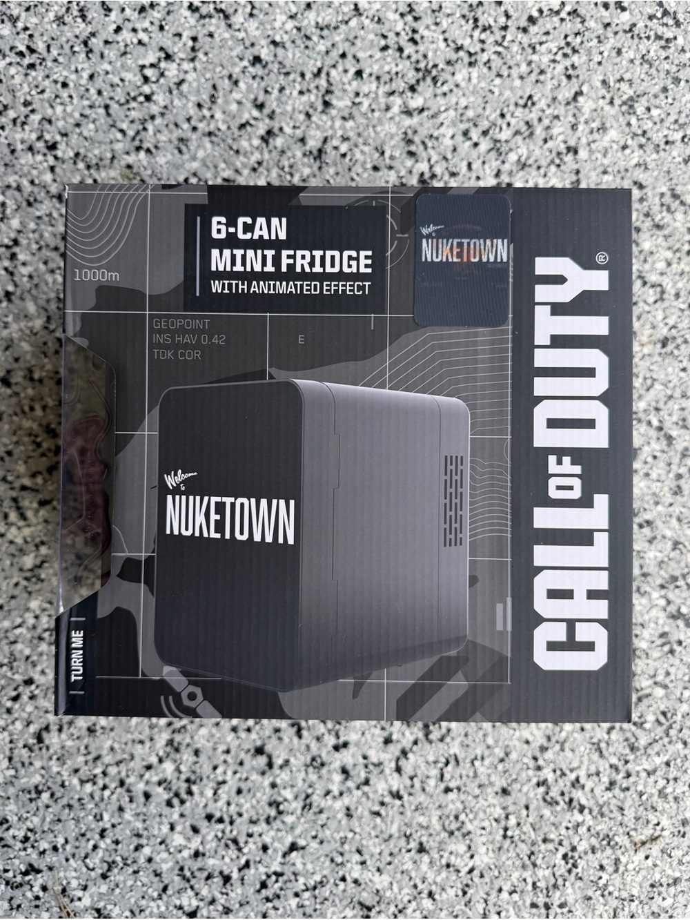 Call of Duty Nuketown mini fridge - Picture 2 of 5